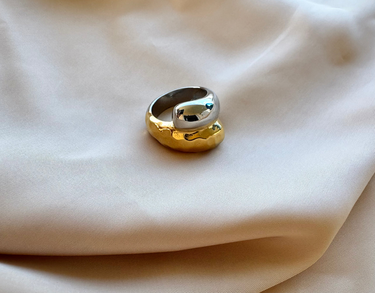 Maison de conti jewelry 