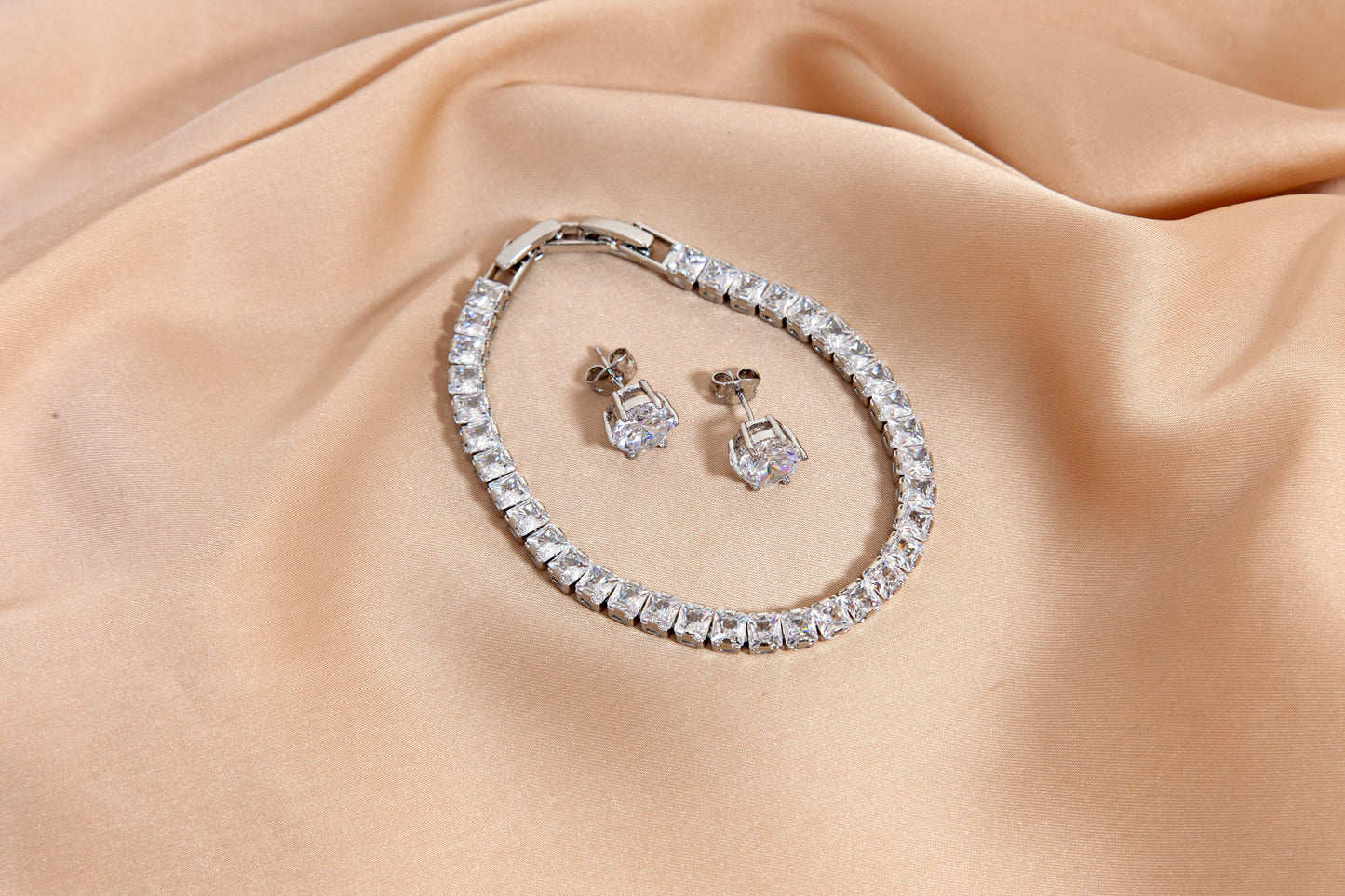 Maison de Conti jewelry 
